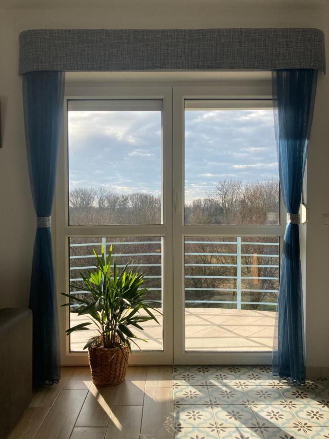 Libellula Apartman ヘーヴィーズ エクステリア 写真